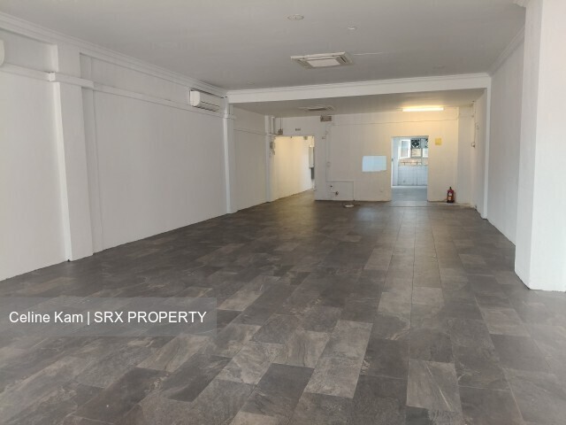 Zero takeover fee | Next to Mac and gym | 3P 100A  (D27), Shop House #582801191